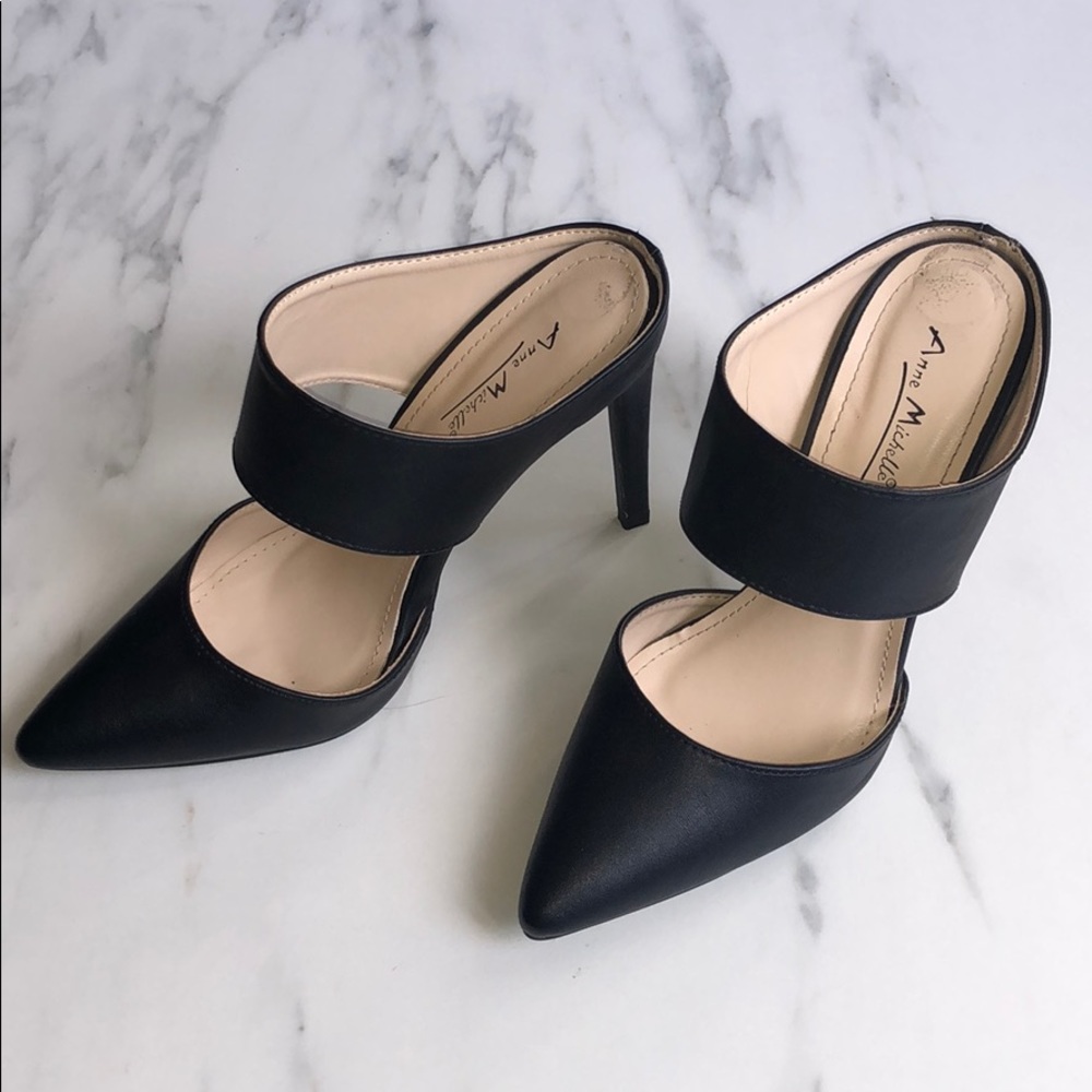 Like new. Vegan leather heals